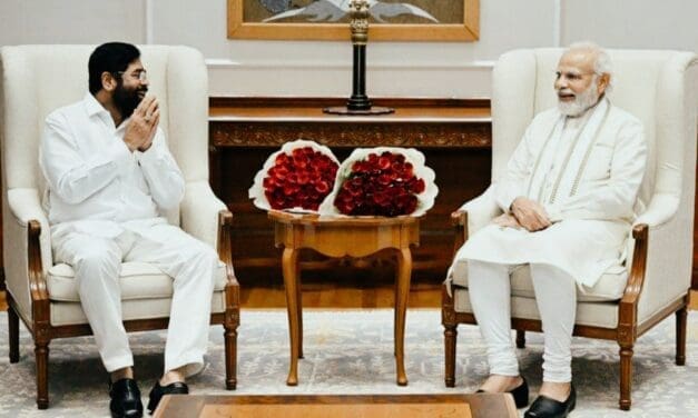 Maharashtra CM એકનાથ શિંદે-ફડણવીસ PM મોદીને મળ્યા