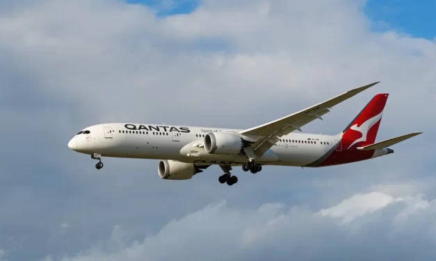Qantasને $90 મિલિયનનો દંડ: કર્મચારીઓને ગેરકાયદેસર રીતે છૂટા કરવા બદલ ઐતિહાસિક સજા