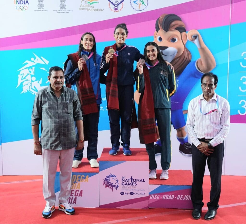 maana Patel, Swimming, Gold Medal, National Games, National Games 2022, Aryaman tondon, Gujarat, Zeel Desai,  ઝીલ દેસાઇ, માના પટેલ, સ્વિમિંગ, નેશનલ ગેમ્સ, 