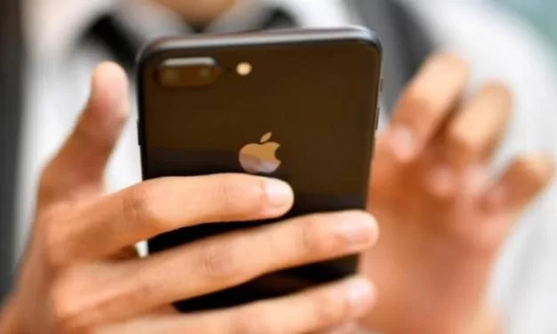 જો તમે iPhone વાપરતા હોયતો થઈ જાવ સાવધાન! શુ ગુપ્ત ડેટા સ્કેન થઈ રહ્યા છે?