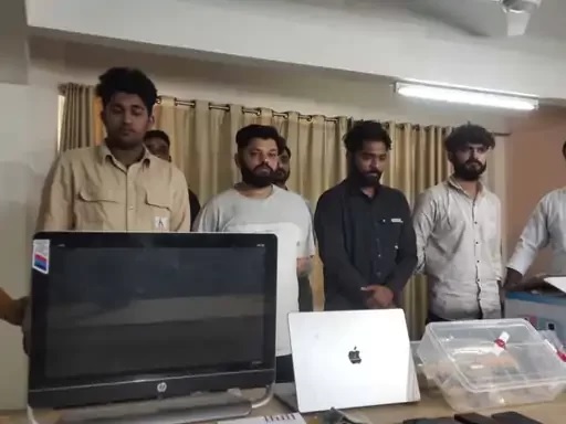 નકલી ઓસ્ટ્રેલિયન ડોલર્સ છાપવાની ફેક્ટરી અમદાવાદમાં ઝડપાઇ, જુઓ વીડિયો