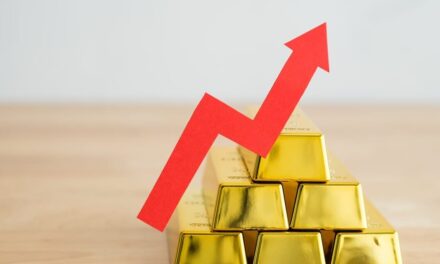 US શટડાઉને ફેરવી પથારી! જંગી ઉછાળા સાથે સોનું પહોંચ્યું 1.18 લાખને પાર !