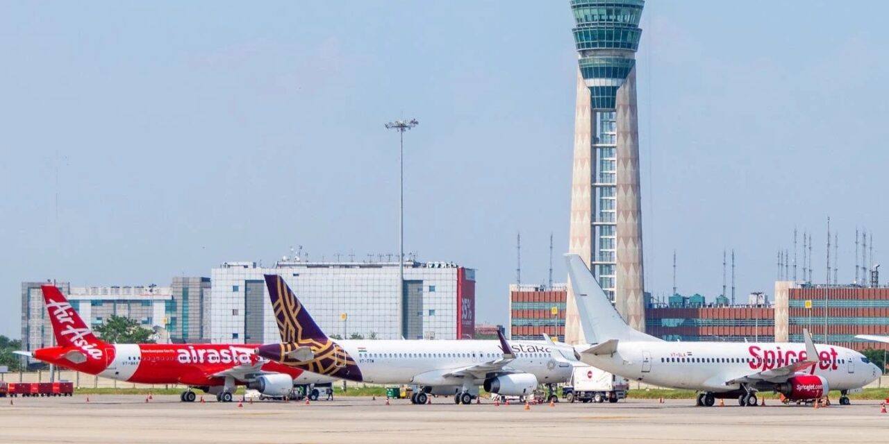 દિલ્હી એરપોર્ટ પર ATC સિસ્ટમમાં ટેક્નિકલ ખામી: 100 થી વધુ ફ્લાઇટ્સમાં વિલંબ