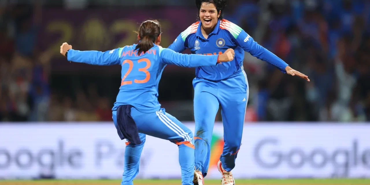 ભારતીય મહિલા ક્રિકેટ ટીમે રચ્યો ઇતિહાસ: 52 વર્ષના વર્લ્ડ કપ ઇતિહાસમાં પ્રથમવાર ODI વર્લ્ડ કપ ટાઇટલ જીત્યું!