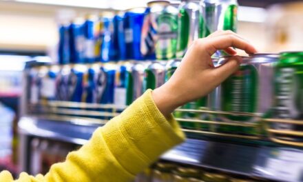 ઓકલેન્ડના 3 લીકર સ્ટોર્સ માઇનરને દારૂ વેચતા ઝડપાયા