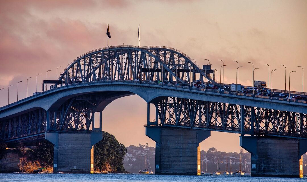 ઓકલેન્ડ હાર્બર બ્રિજ પર $9નો ટોલ ટેક્સ? બીજા હાર્બર ક્રોસિંગના ફંડ માટે સરકારની મોટી વિચારણા