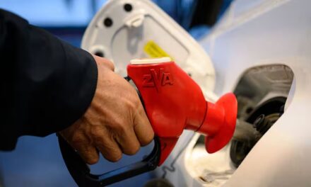 ઓસ્ટ્રેલિયા: સંકટ વચ્ચે Fuel ટેક્સમાં 50% નો ઘટાડો