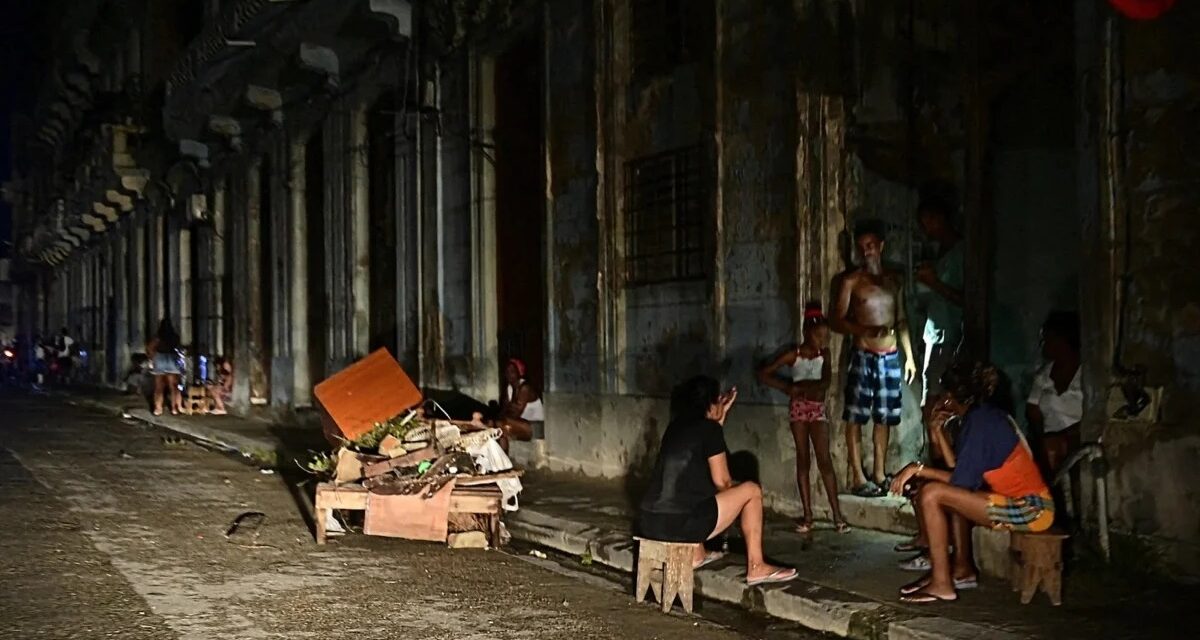 ક્યુબામાં મહાસંકટ:પાવર ગ્રીડ ઠપ થતા લાખો લોકો અંધારામાં, અમેરિકાના આકરા વલણથી ખળભળાટ!