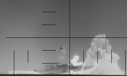 હિંદ મહાસાગરમાં અમેરિકાનો મોટો પ્રહાર: શ્રીલંકા નજીક ઈરાની યુદ્ધજહાજ ડૂબાડ્યું, 87નાં મોત